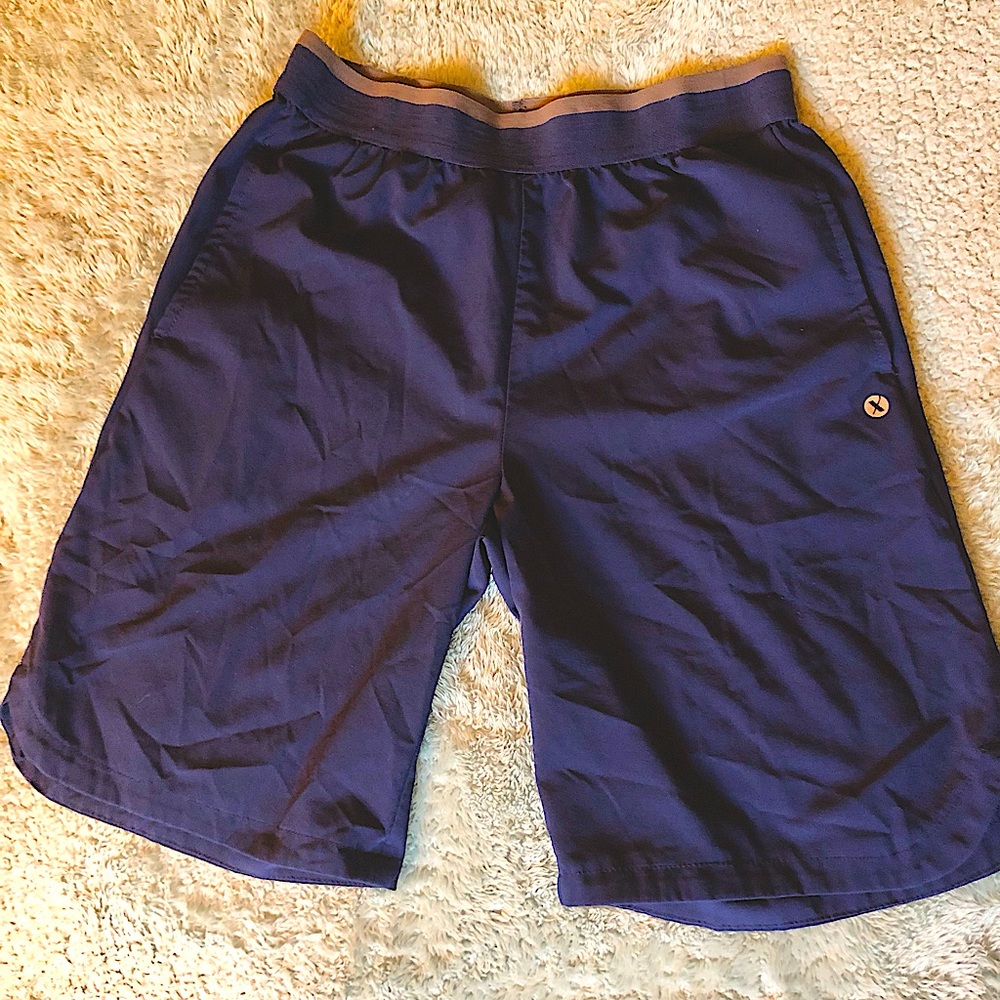 Xersion Mens Moisture Wicking Workout Shorts